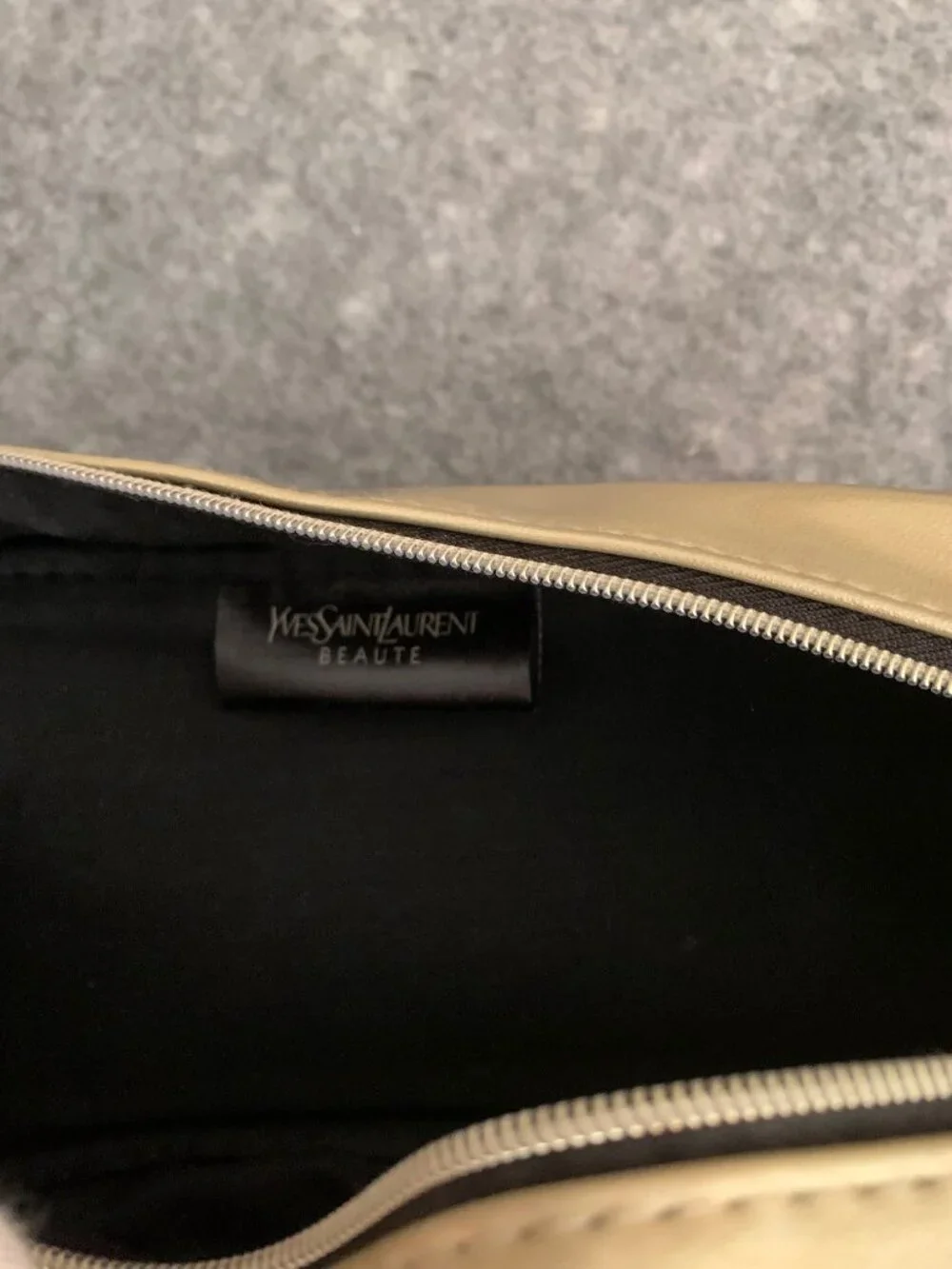 Yves Saint Laurent YSL Beaute Travel Toiletry Cosmetic Top Zip Closure Bag - Picture 7 of 8
